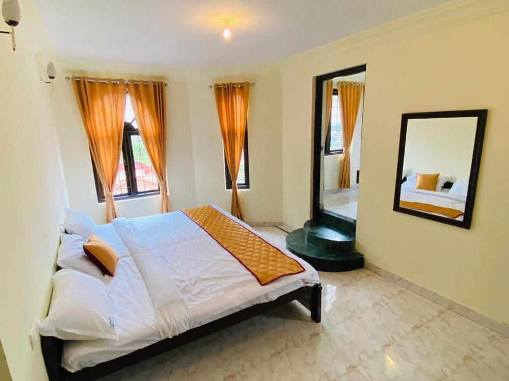 Hotel Bob Lesiure Udagamandalam Exterior foto