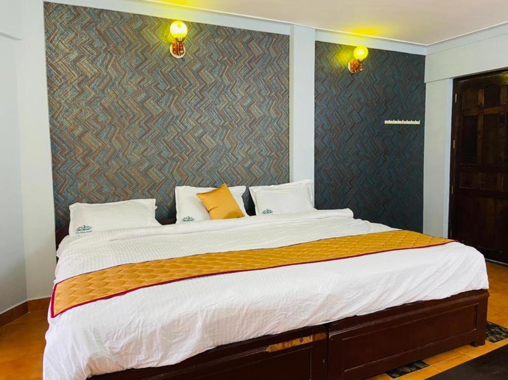 Hotel Bob Lesiure Udagamandalam Exterior foto